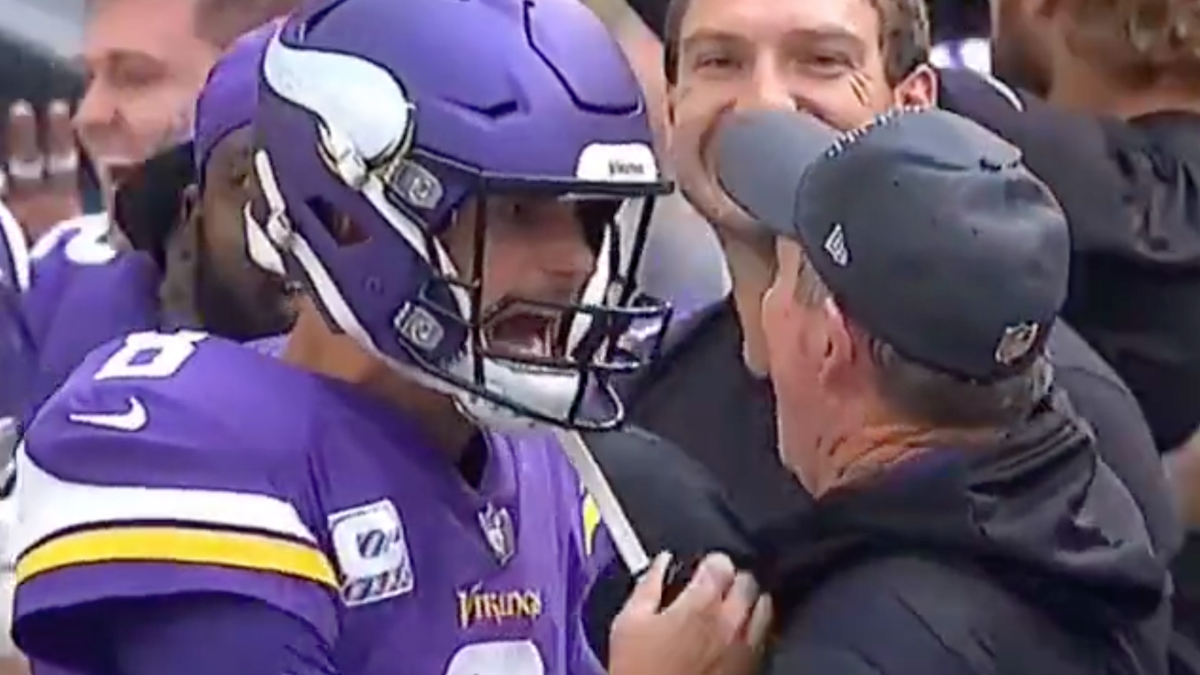 Vikings coach Mike Zimmer uses his Super Bowl bling as teaching