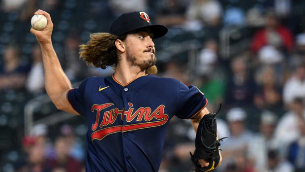Twins reportedly trade Josh Donaldson shortstop to Yankees for