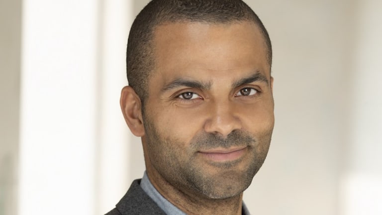 送料関税込み[PEAK]前NBA選手Tony Parker連携開発TP9★大人気★ tonyparker-Cropped-280x373.jpg