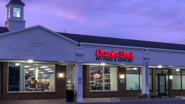 Chuck and don's hot sale pet food