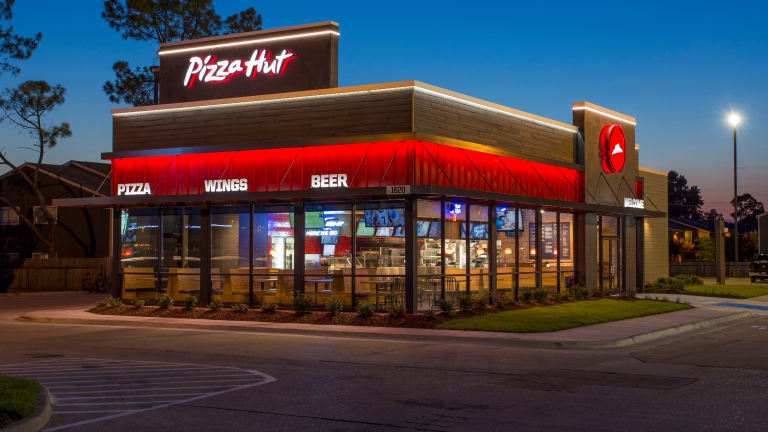 Pizza hut restaurants near me sale