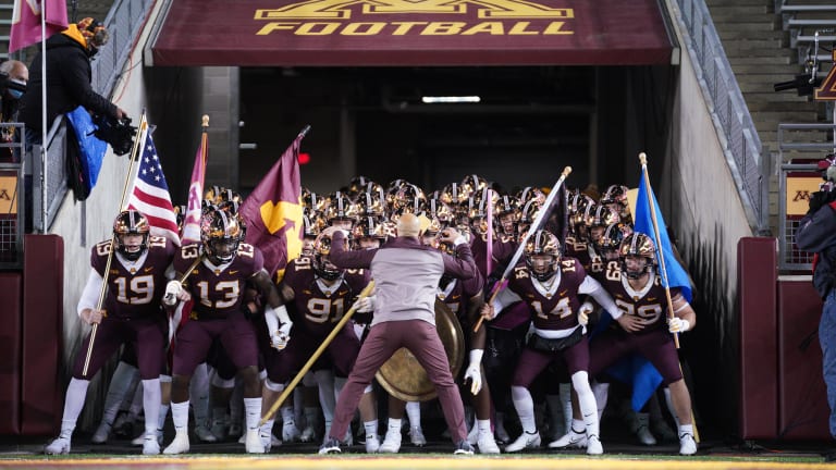 Minnesota gophers shop football recruiting