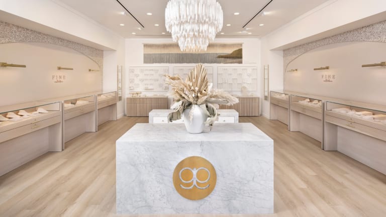 Jewelry near me open discount