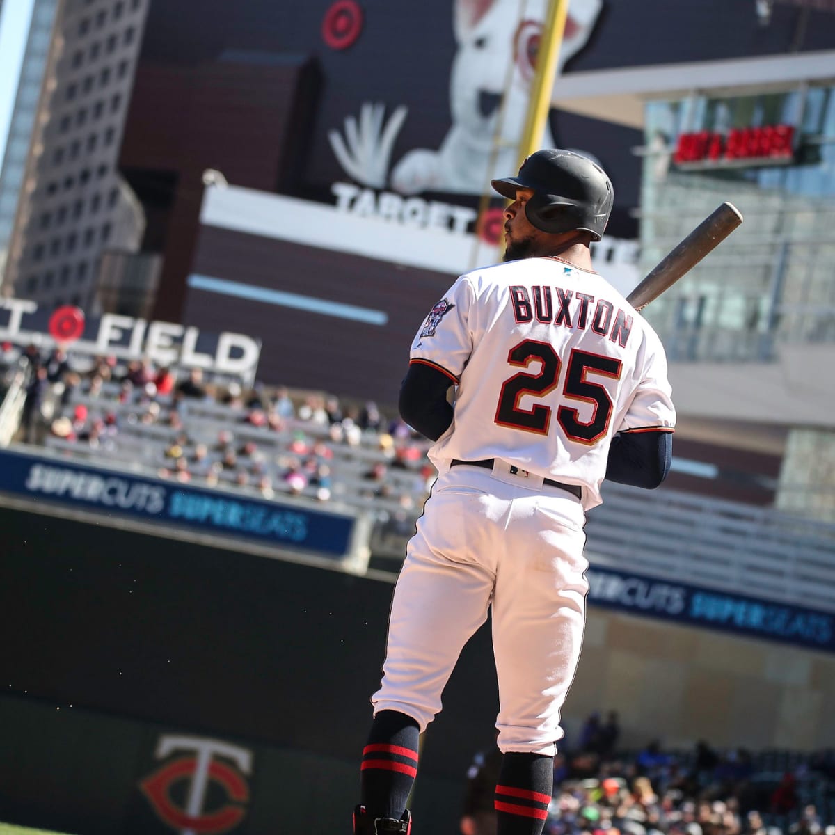 Twins Spring Training: Jim Rich goes 1-on-1 with Byron Buxton 