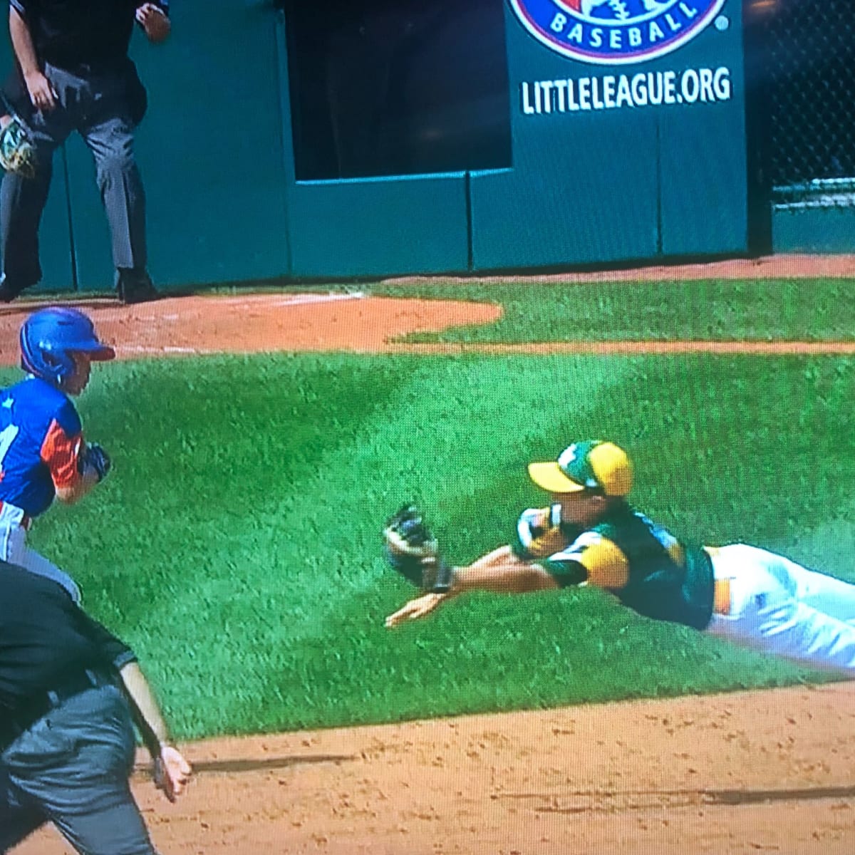 LLWS: Coon Rapids/Andover players hit the rec center and theater