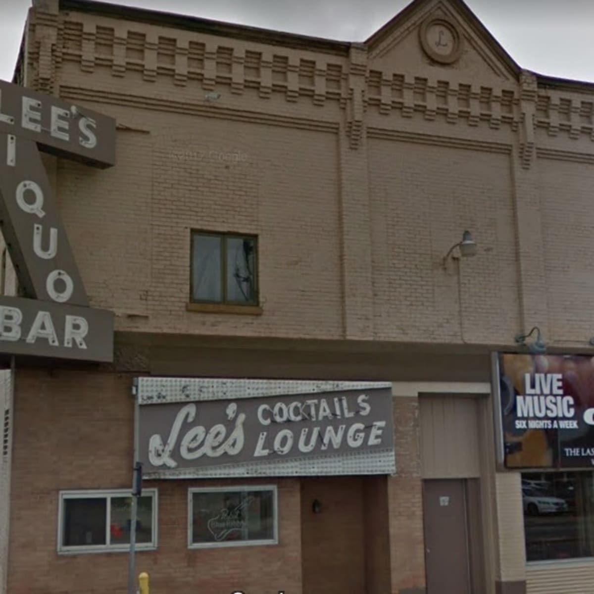 Drinkers' dismay as Lee's Liquor Lounge announces it'll close - Bring Me  The News