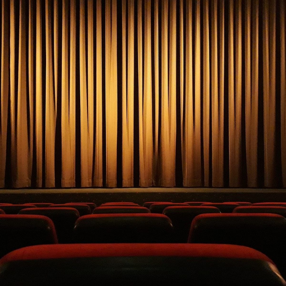 Starting At 99 You Can Now Rent Out An Amc Movie Theater For A Private Party - Bring Me The News