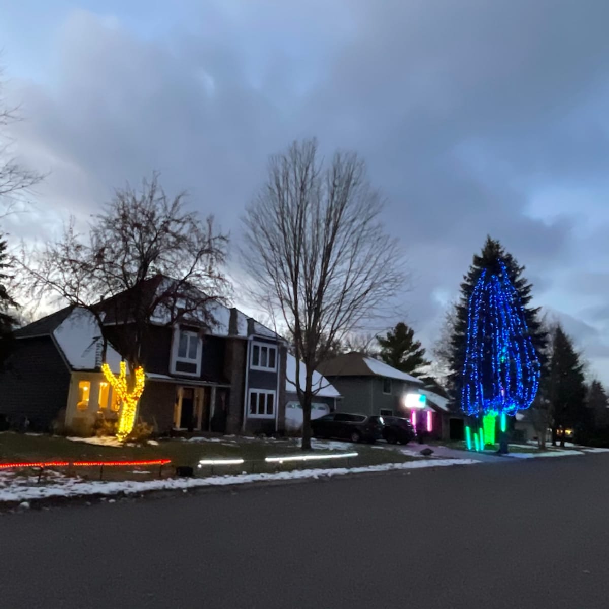 Holiday light displays in Minnesota: Where to find them