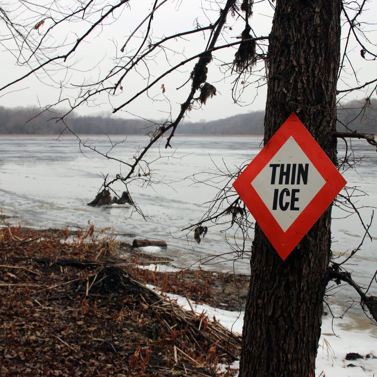 Fishing on THIN ICE!!! (DANGEROUS: DO NOT ATTEMPT) 