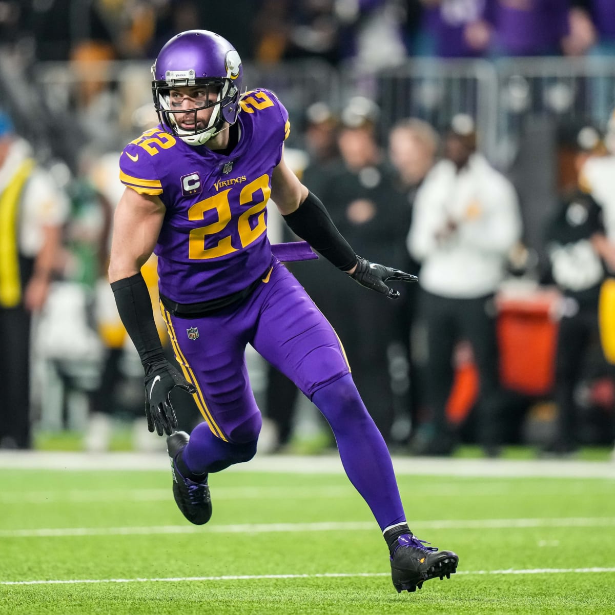 Harrison Smith has perfect celebration after re-signing with Vikings