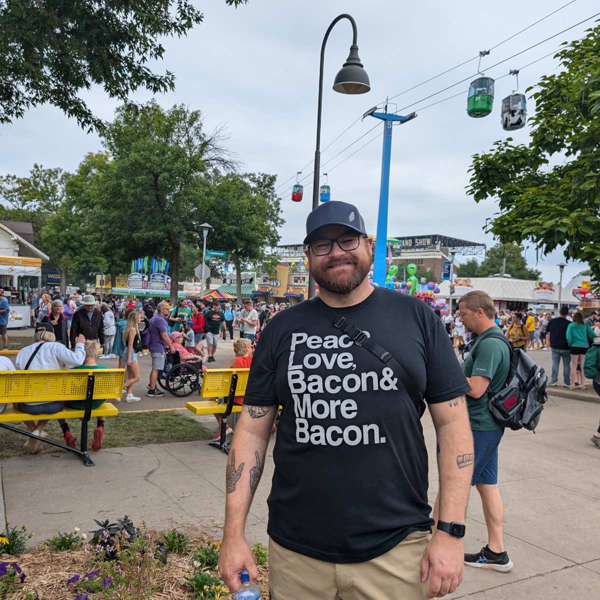 Funny Dog Bacon Lover Shirt I Like Dogs Bacon Maybe 3 People