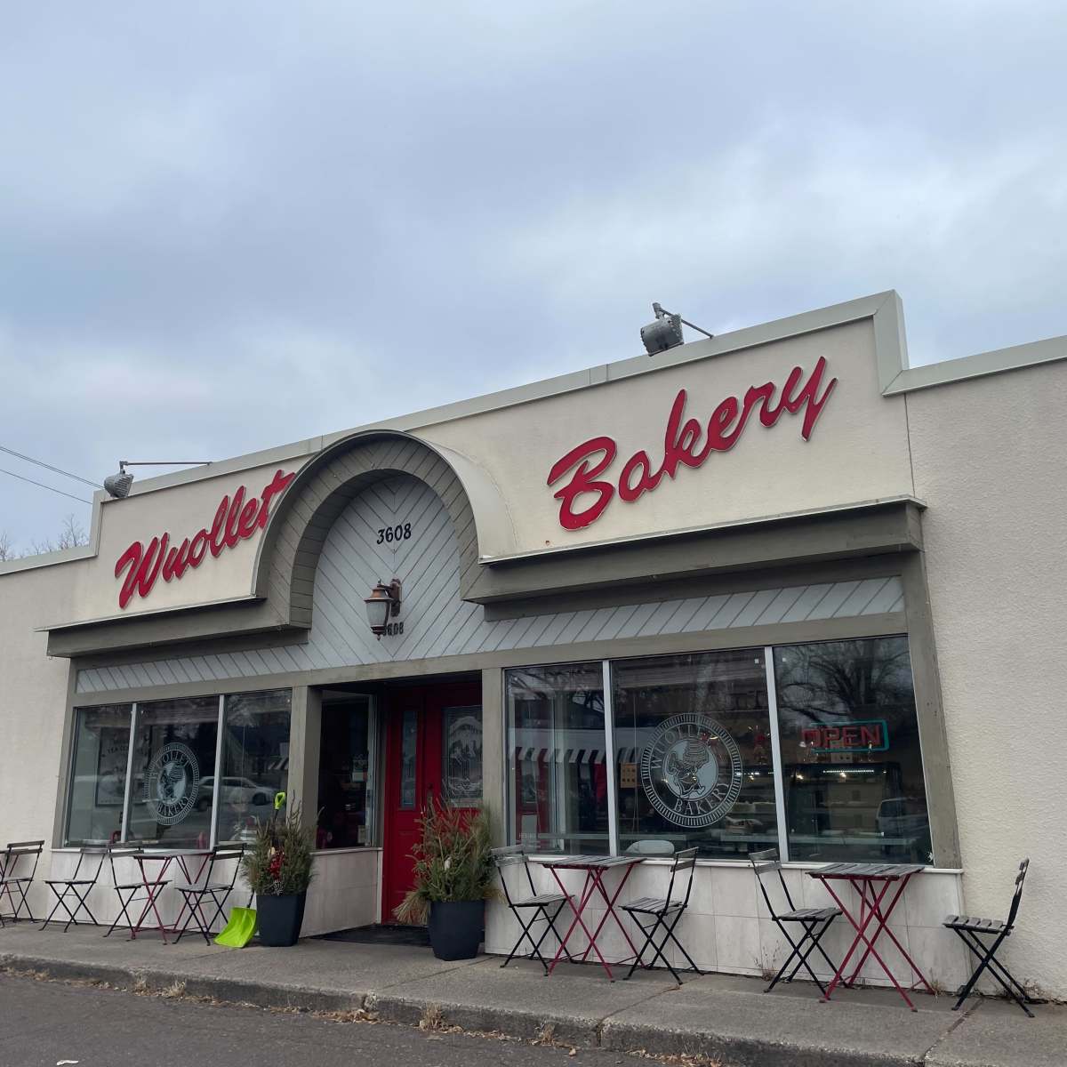 Wuollet Bakery closes flagship Minneapolis store amid legal troubles -  Bring Me The News