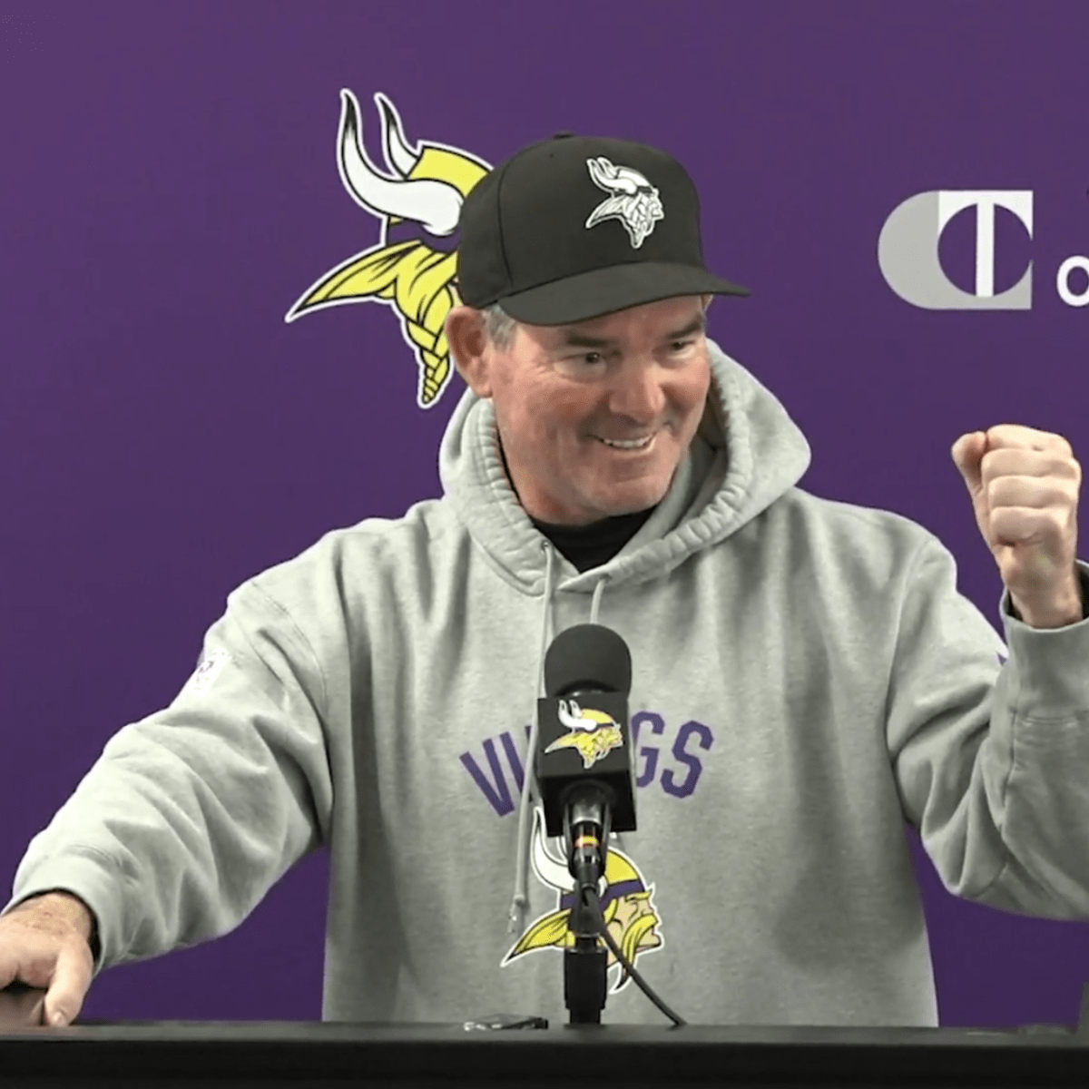 vikings draft day hat
