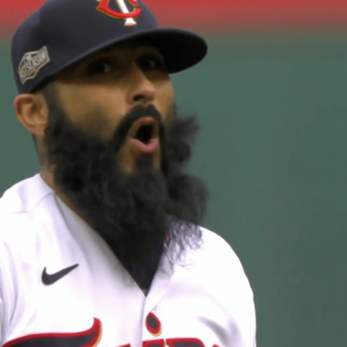 Sergio Romo Shaves Part of His Beard (Picture)