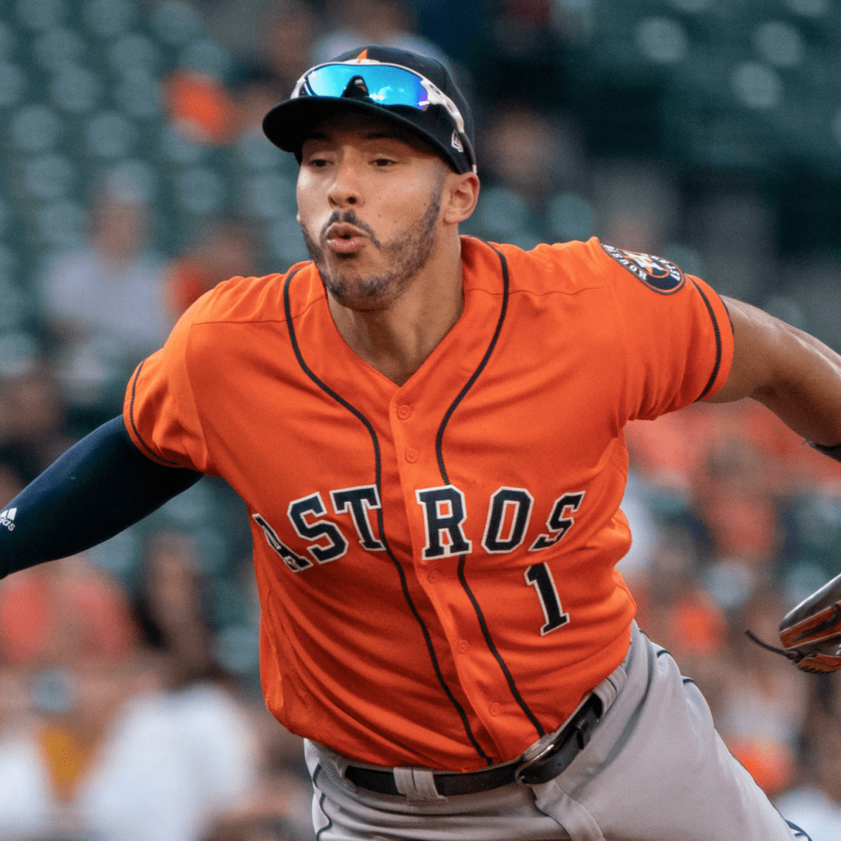 The Astros hilariously dressed like Zack Greinke for final road trip of  regular season