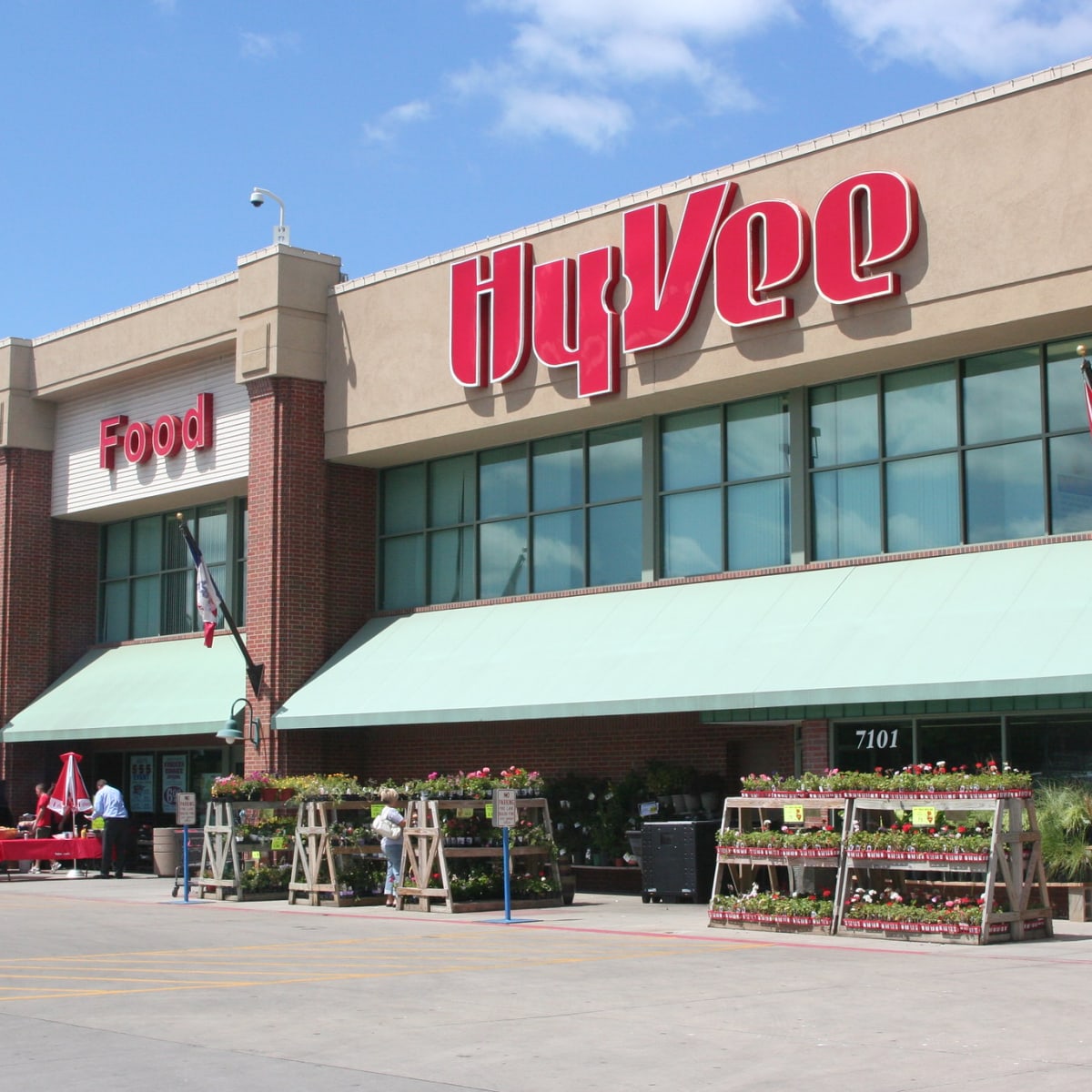 Hyvee nifong pharmacy hot sale