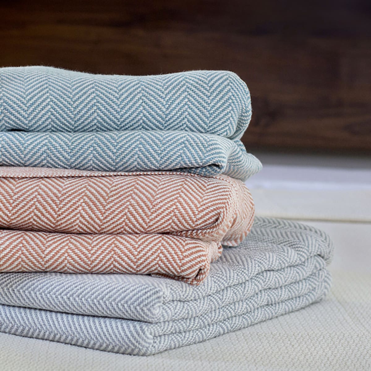 Faribault Mill buys Maine blanket maker drops Woolen from name Bring Me The News