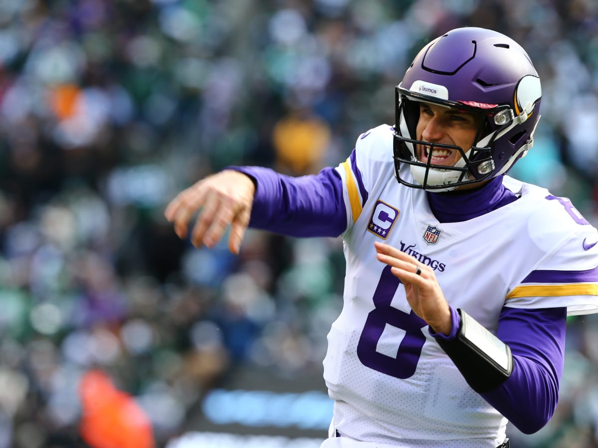 Kirk Cousins to Brett Favre: 'I like it here and I'd like to stay