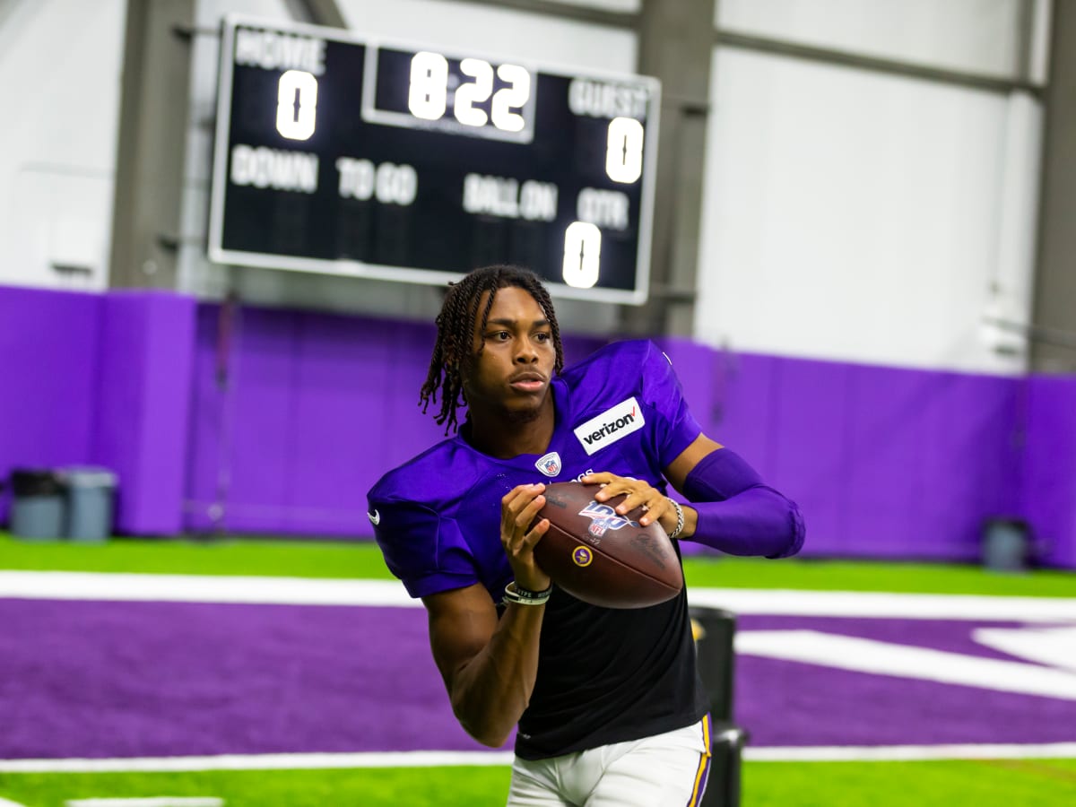 Justin Jefferson Talks with Randy Moss, Percy Harvin, Sammy White