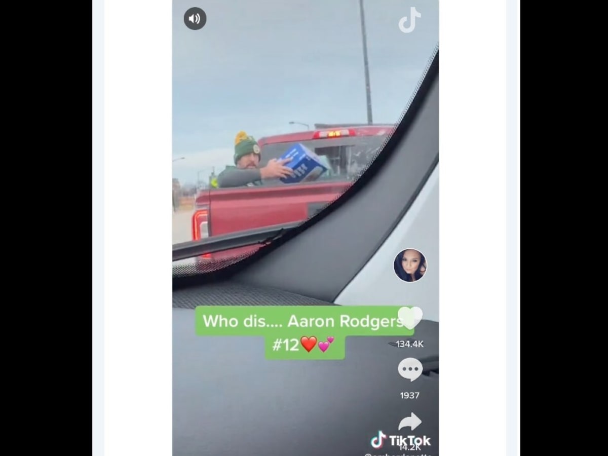 Aaron Rodgers' viral pickup ride video is pick-me-up for Packers fans