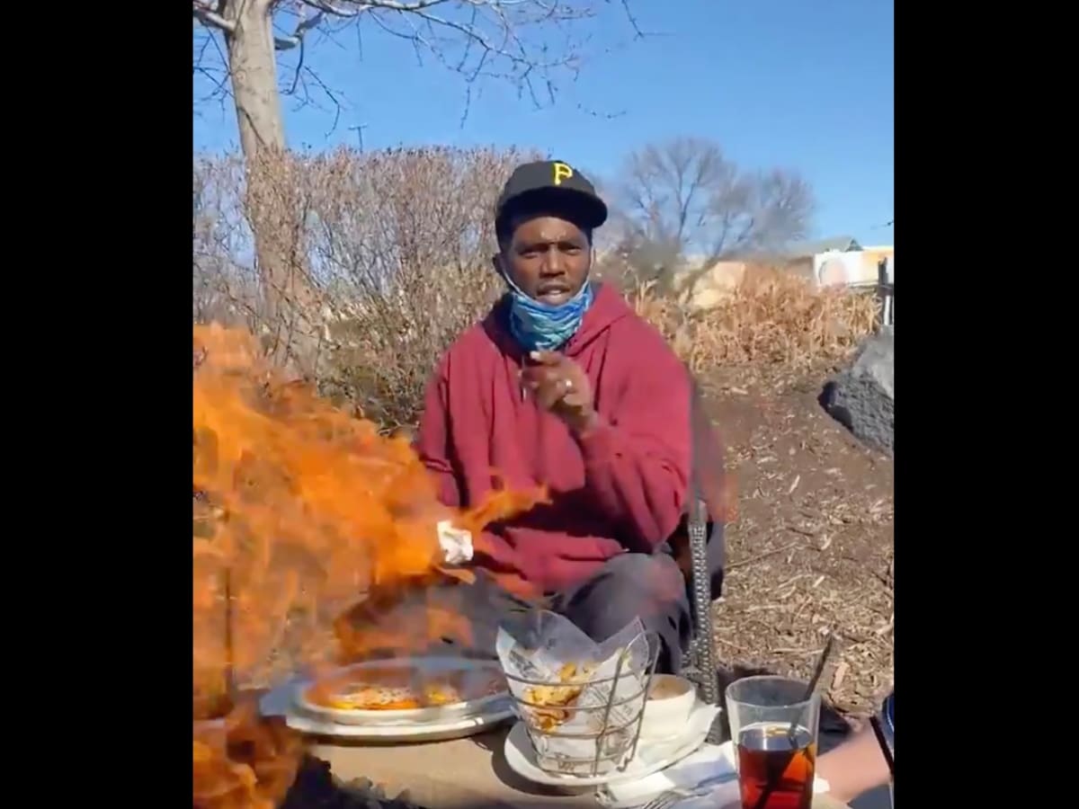 Just Randy Moss and Tommy Kramer telling stories around the fire - Daily  Norseman