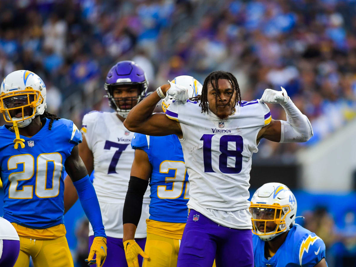 Vikings pick up ground on Washington in race for playoff spot