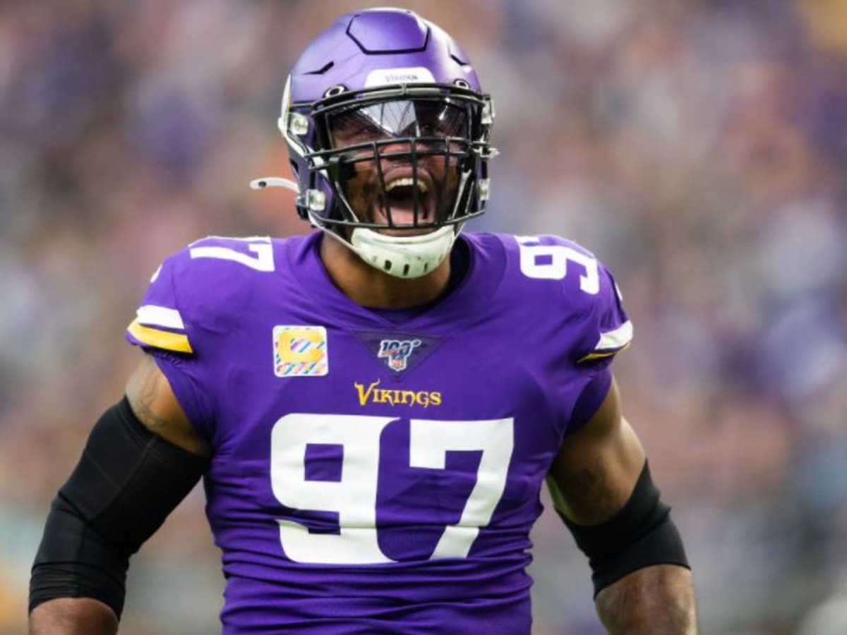 Everson Griffen of Vikings 'getting the care he needs' after crisis