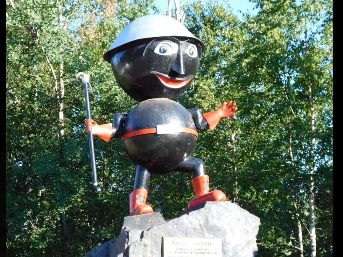 Six of the weirdest roadside attractions in Minnesota - Bring Me