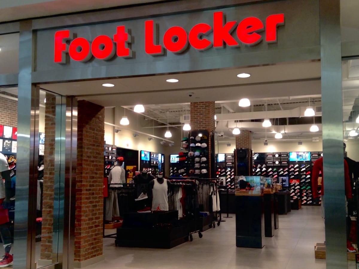 Footlocker Champs To Close Hundreds Of