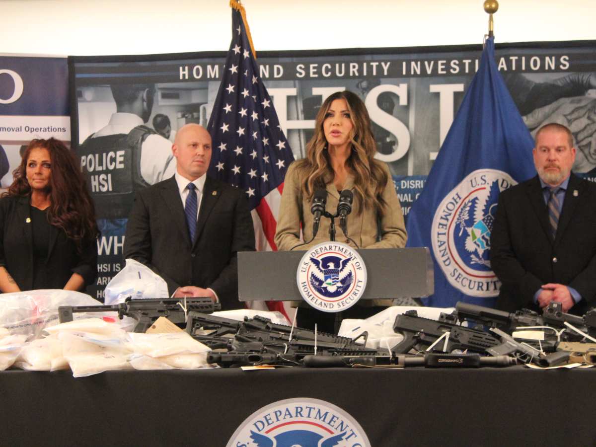 DHS Secretary Kristi Noem says to expect 'dozens' of new ICE agents in the  Twin Cities - Bring Me The News