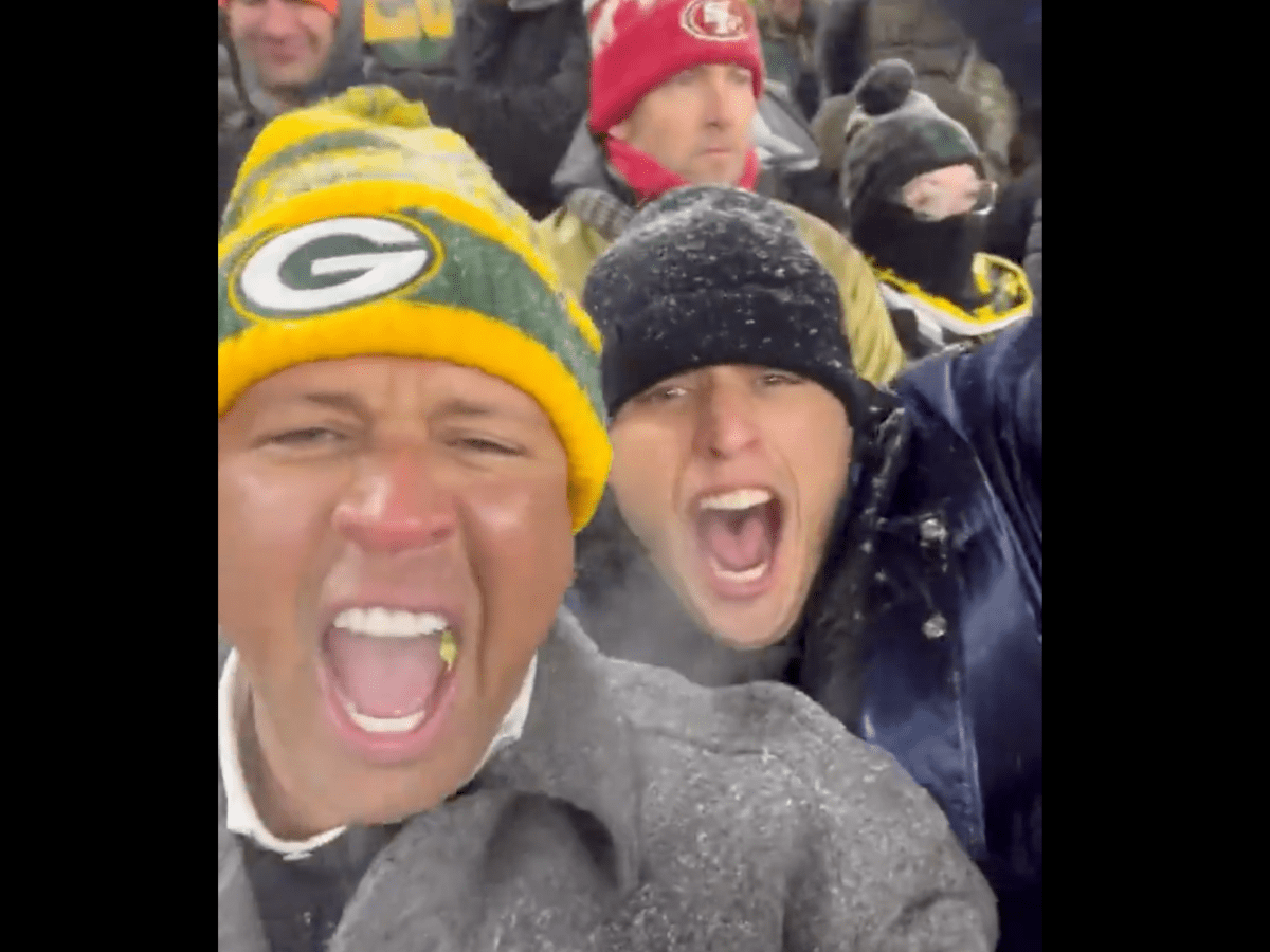 PHOTO: Packers fans have ridiculous Packers hats 