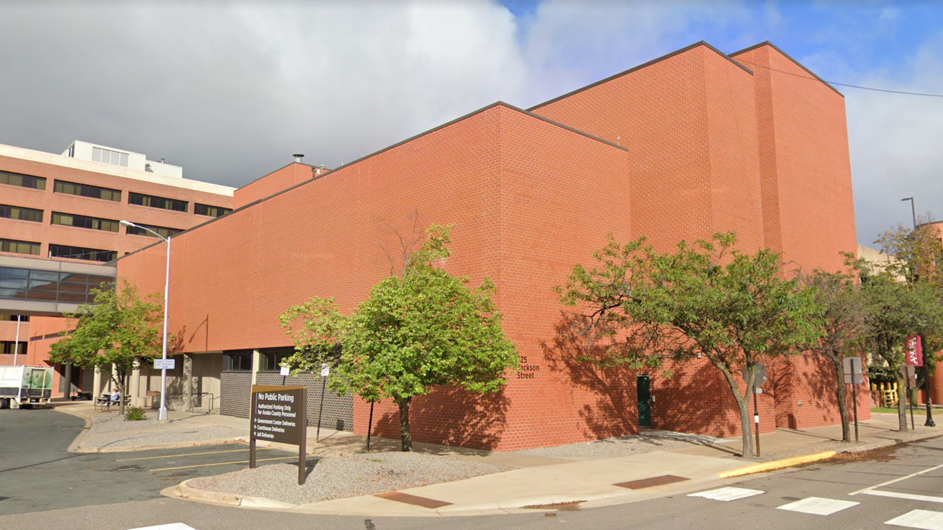 Inmate dies at Anoka County Jail after being found unresponsive in cell -  Bring Me The News