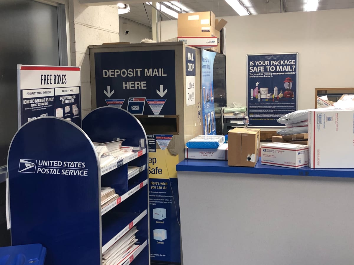 Free boxes at post office discount
