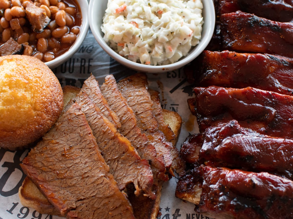Famous dave's sales brisket