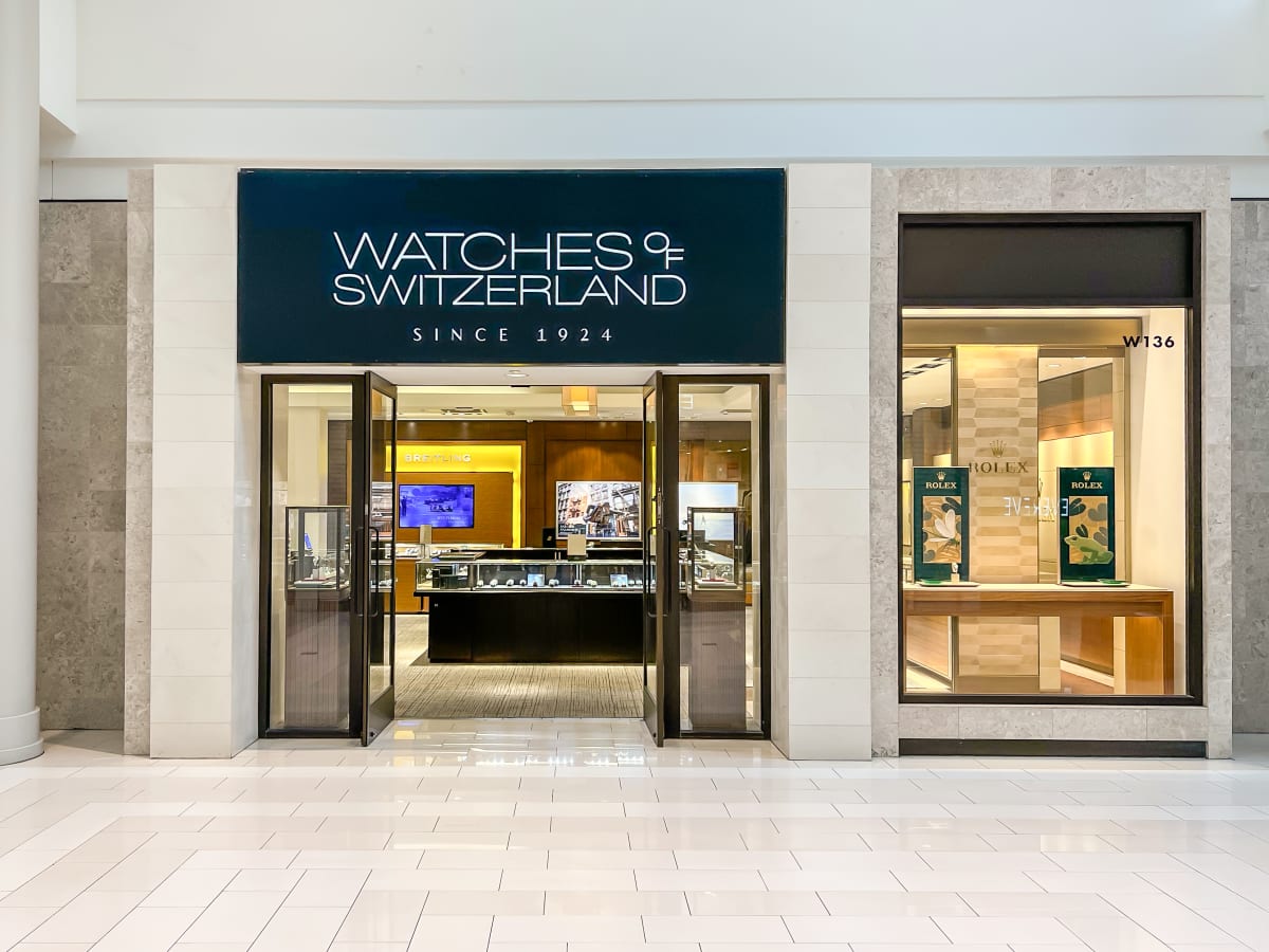 Watch store outlet mall sales