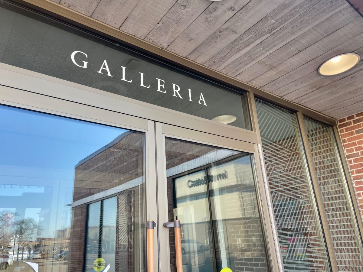 Galleria mall tory burch hot sale
