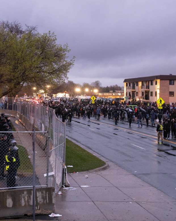 protest, Daunte Wright, Brooklyn Center