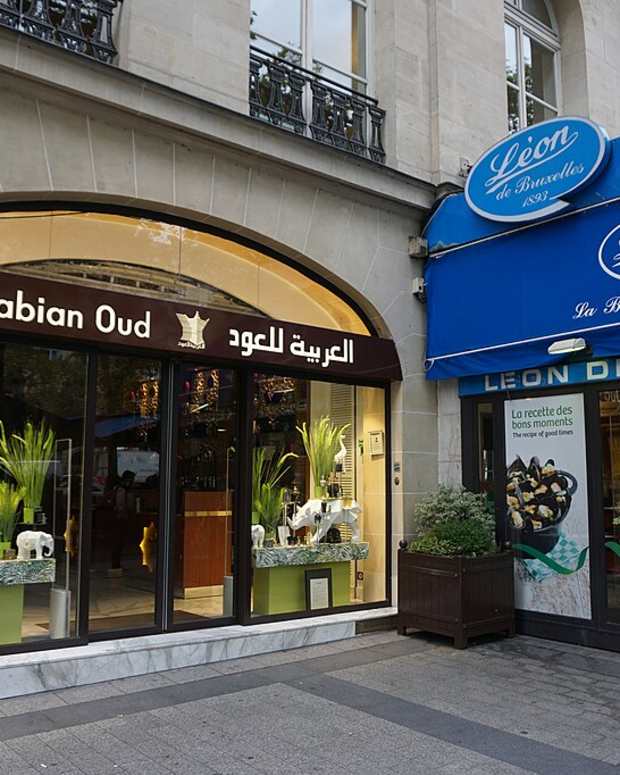 Arabian Oud's storefront in Paris