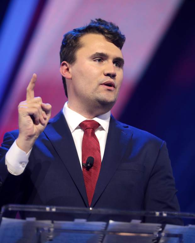 Charlie Kirk speaking with attendees at the 2022 AmericaFest at the Phoenix Convention Center in Phoenix, Arizona.