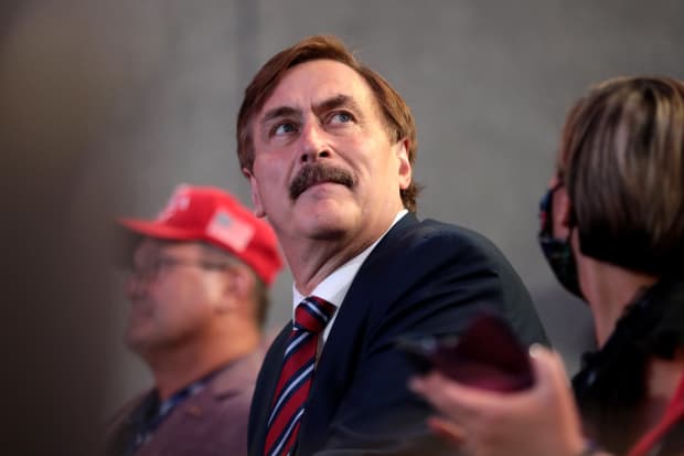 Under Fire Mike Lindell Claims Major Retailers Have Dropped Mypillow Bring Me The News