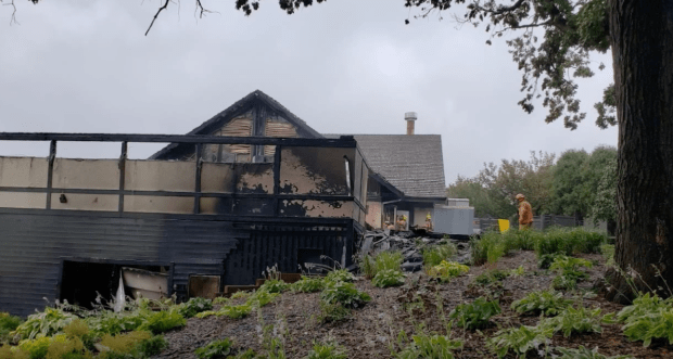 Fire Destroys Section Of Mendakota Country Club In Mendota Heights