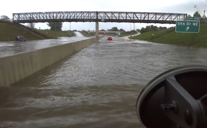 Torrential rains cause major flooding in Minnesota, South Dakota, Iowa ...