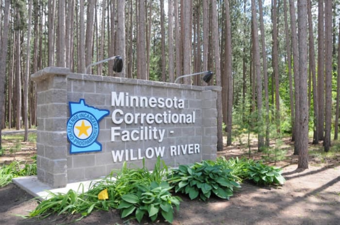 Minnesota Department of Corrections announces plan to close 2 prisons ...