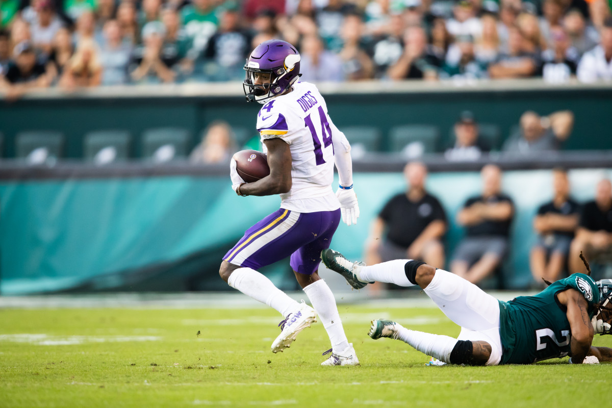 Stefon Diggs injury: Vikings WR leaves Week 16 MNF after taking