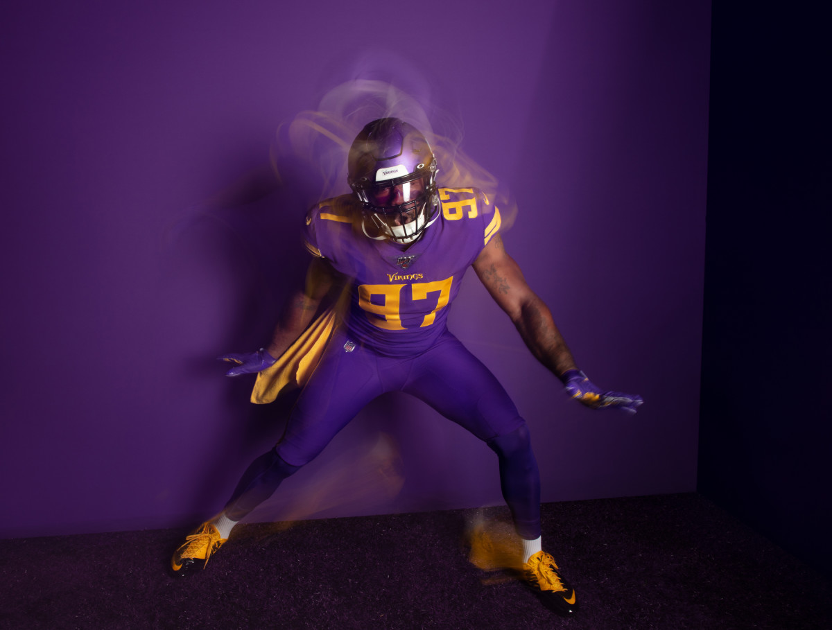 Vikings purple uniforms
