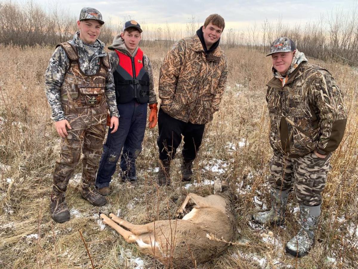 Hunters save deer stranded on thin ice in southeastern North Dakota