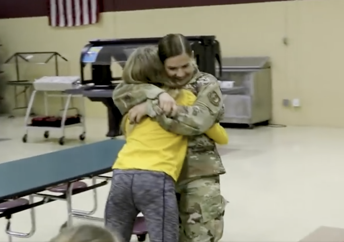 Watch Soldier Returns Home And Surprises Her Sister At Lakeville School Bring Me The News 2793