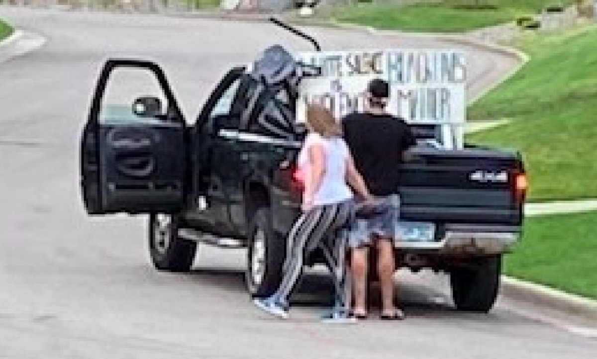 Police: Black Lives Matter signs damaged in Roseville, dead raccoons