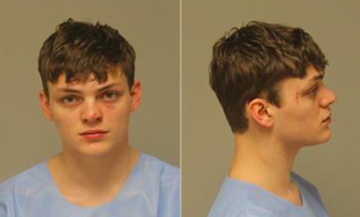 Man, 19, charged with fatal shooting in Cub Foods parking lot Bring
