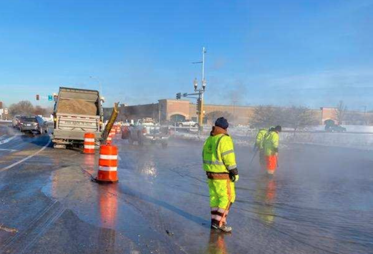 Crews fixing water main breaks in Eagan, Richfield Bring Me The News